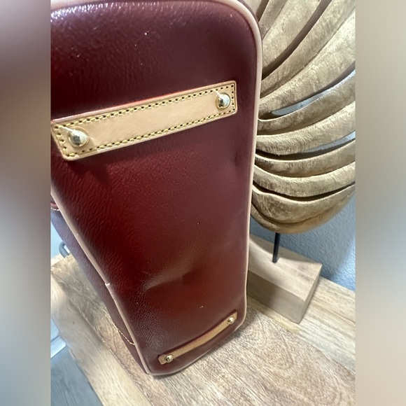 Dooney & Bourke Helena Shopper in Cranberry Pebbled Leather GUC - Picture 3 of 7